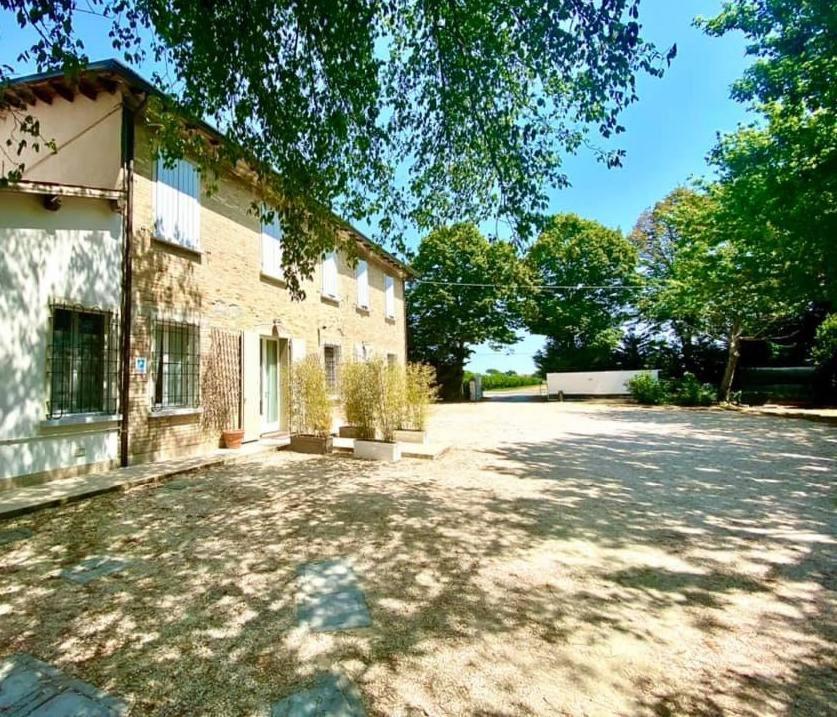 Il Bianconiglio R&B Bed & Breakfast Carraie Екстериор снимка