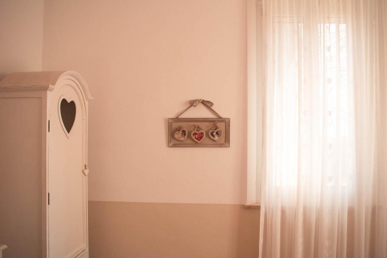 Il Bianconiglio R&B Bed & Breakfast Carraie Екстериор снимка