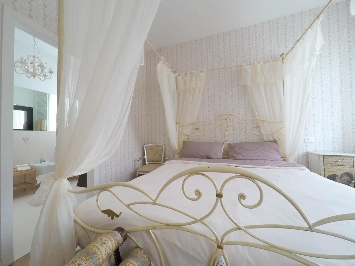 Il Bianconiglio R&B Bed & Breakfast Carraie Екстериор снимка